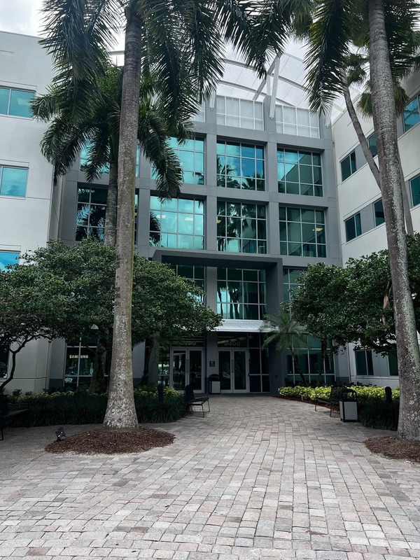 Oficina de Bahia Property Management en Miami, empresa de administración de propiedades en Miami